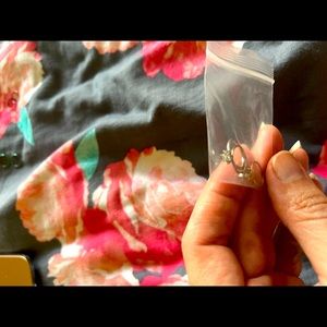 New bling flower nose rings